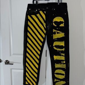 New Black Levi’s 505 5 Pocket Denim Jeans 38 x32 Hand Painted Caution Halloween